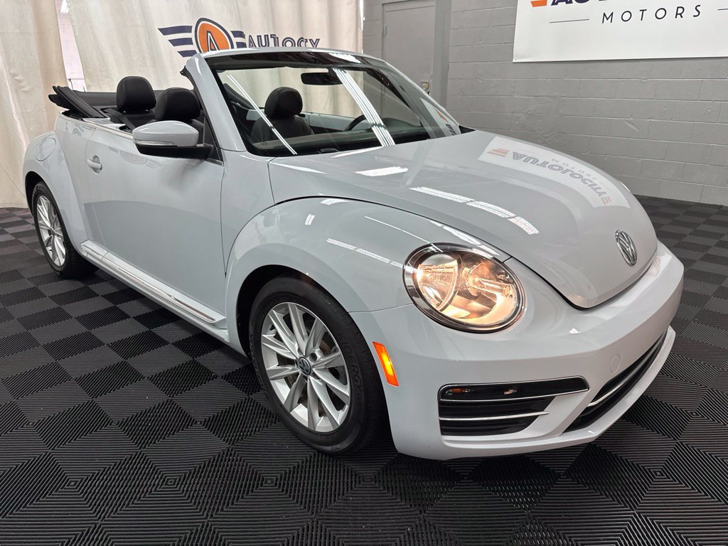 Used 2019 Volkswagen Beetle 2.0T SE FWD image 12