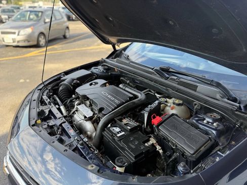 Used 2016 Chevrolet Malibu LT FWD image 32