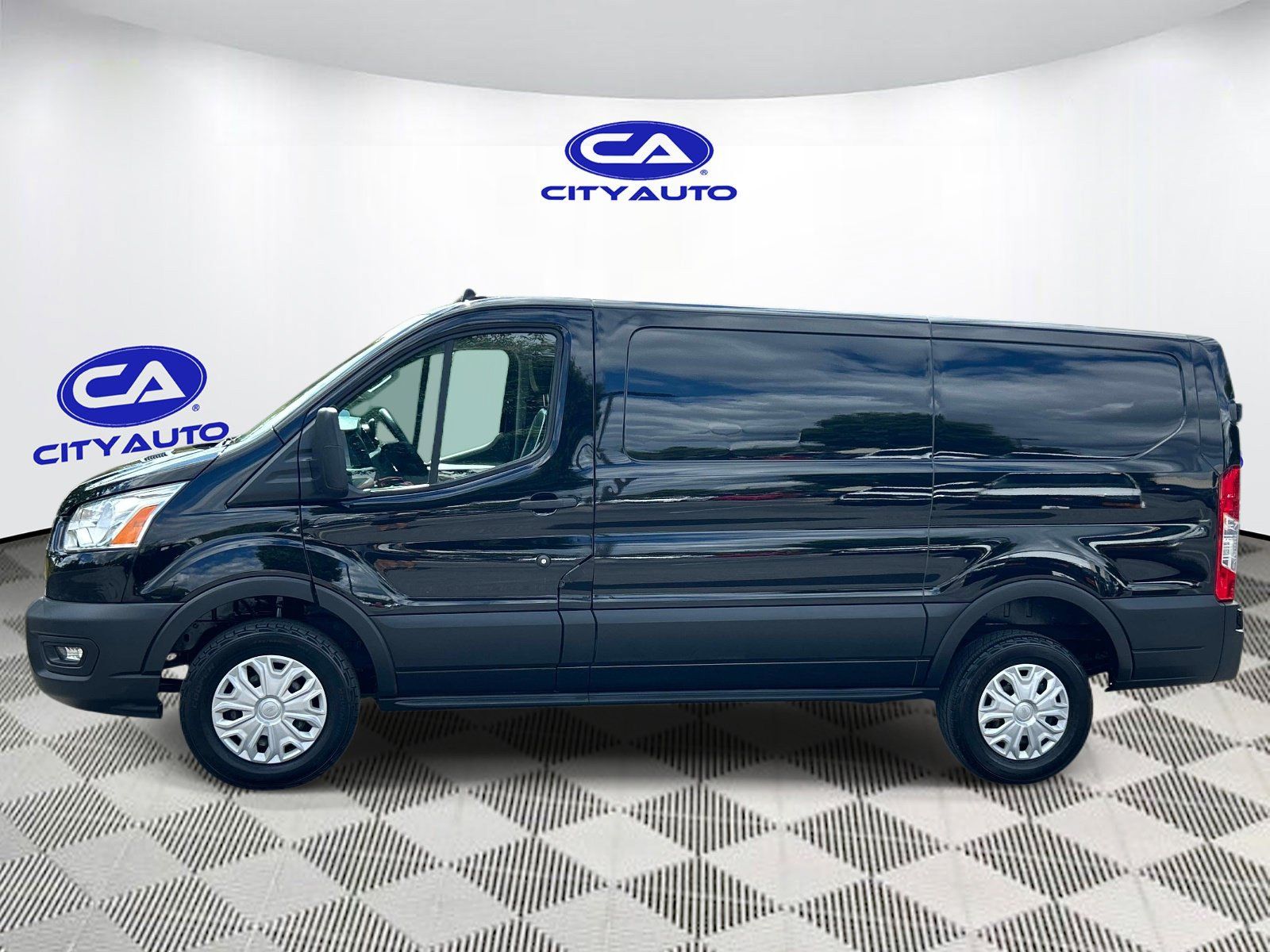 Used 2021 Ford Transit 250 Low Roof w/ Exterior Upgrade Package RWD image 7