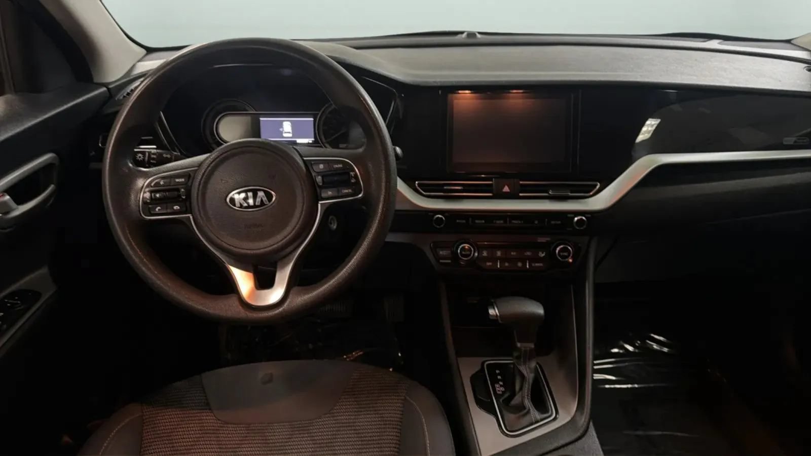 Used 2020 Kia Niro LX FWD image 11