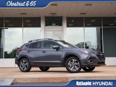 Used 2024 Subaru Crosstrek 2.0i Premium w/ Popular Package #4 AWD/4WD image 2