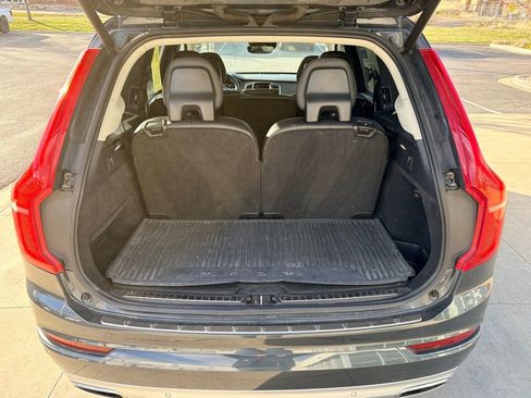 Used 2021 Volvo XC90 T5 Momentum w/ Advanced Package image 10
