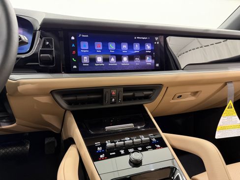 New 2026 Porsche Cayenne image 36