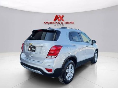 Used 2021 Chevrolet Trax LT w/ Driver Confidence Package AWD/4WD image 6