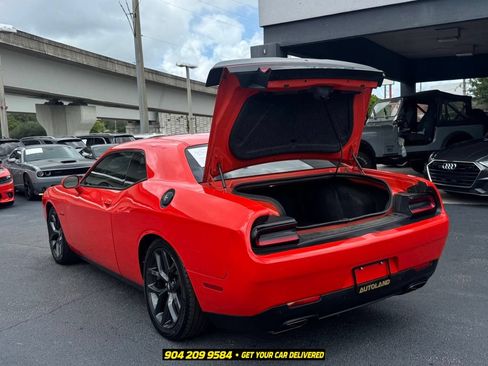 Used 2021 Dodge Challenger R/T w/ Blacktop Package RWD image 28