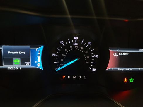 Used 2020 Ford Fusion SE image 23