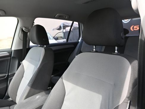 Used 2016 Volkswagen e-Golf SE w/ DC Fast Charging Package image 21