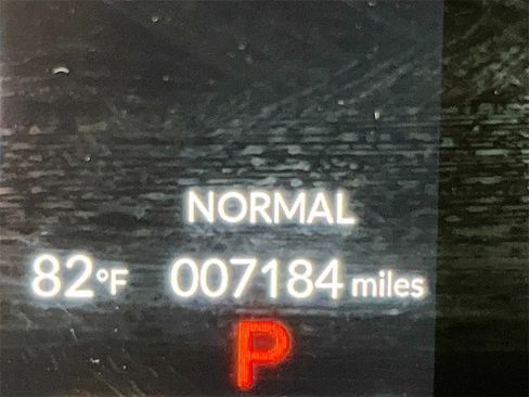 Used 2023 Honda Pilot EX-L image 12