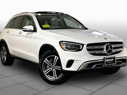 Used 2020 Mercedes-Benz GLC 300 4MATIC image 2