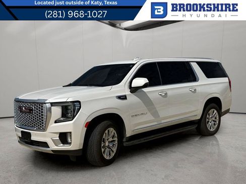 Used 2021 GMC Yukon XL Denali AWD/4WD image 1