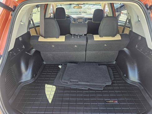 Used 2016 Toyota RAV4 XLE FWD image 17