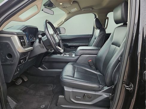 Used 2024 Ford Expedition Max XLT image 20