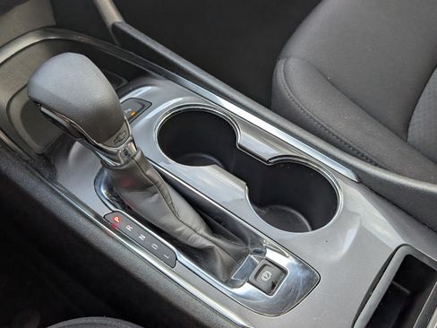 Used 2025 Chevrolet Malibu LT FWD image 19