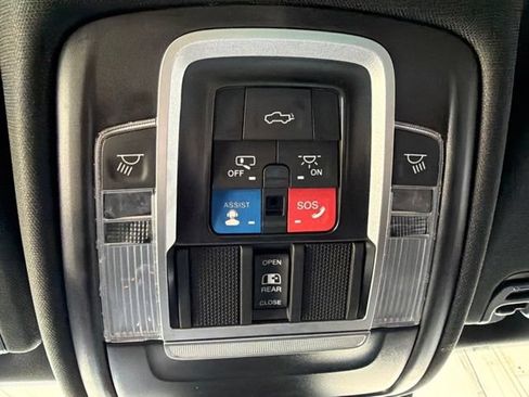 Used 2023 RAM 1500 Laramie AWD/4WD image 27