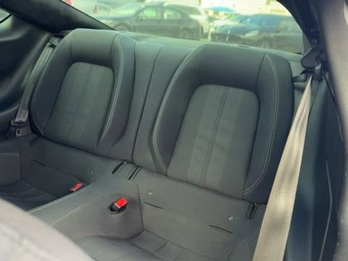 Used 2020 Ford Mustang Coupe RWD image 2