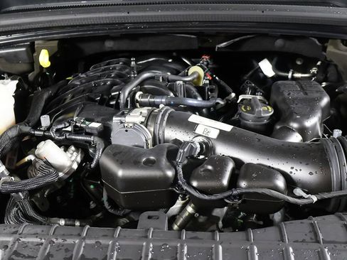 Used 2023 Jeep Grand Cherokee Limited AWD/4WD image 17