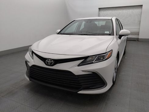 Used 2021 Toyota Camry LE w/ Convenience Package image 15
