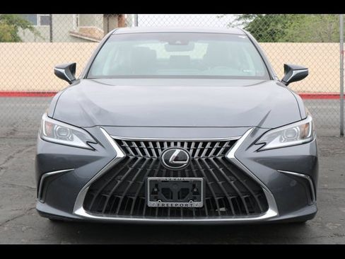 Used 2023 Lexus ES 250 w/ Premium Package image 3