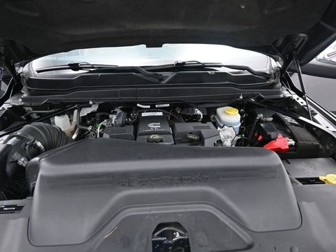 Used 2023 RAM 2500 Limited image 11