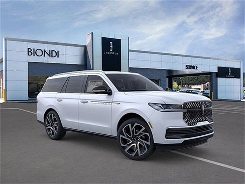 New 2026 Lincoln Navigator Reserve AWD/4WD image 7