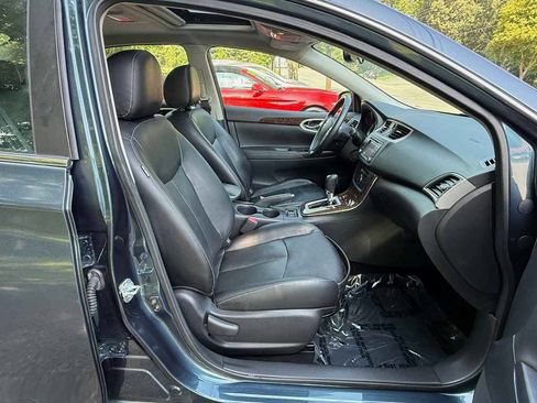 Used 2015 Nissan Sentra SL w/ SL Premium Package FWD image 11