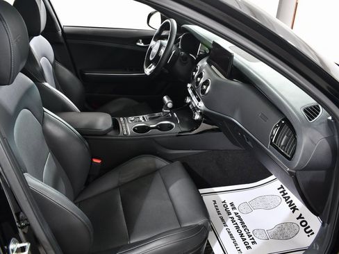 Used 2023 Kia Stinger GT-Line w/ Sun & Sound Package image 10