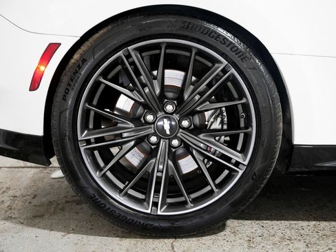 Used 2018 Chevrolet Camaro ZL1 RWD image 34