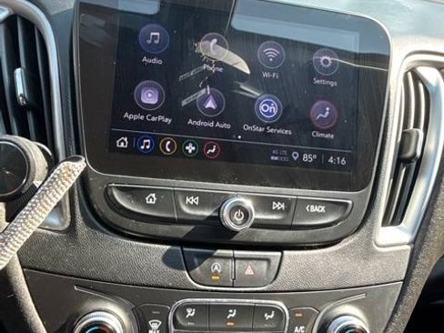 Used 2022 Chevrolet Malibu LT FWD image 6