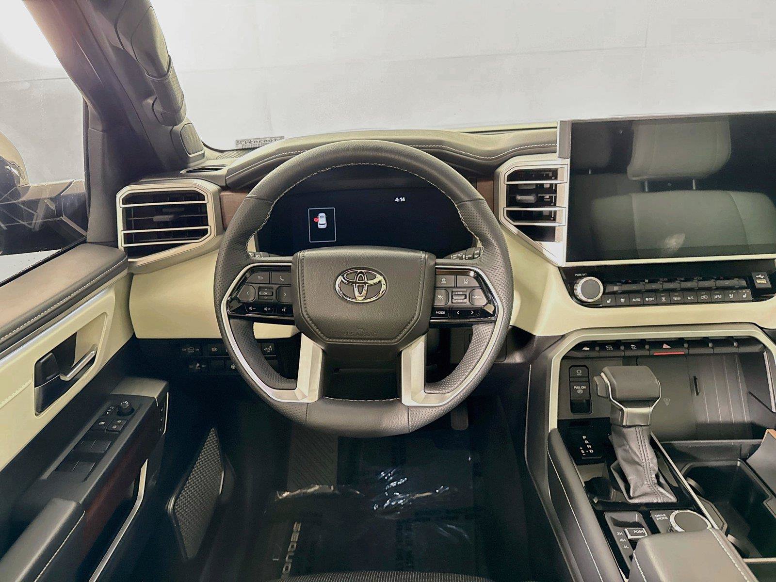 Used 2025 Toyota Sequoia Capstone AWD/4WD image 34
