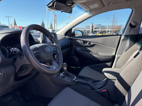 Used 2021 Hyundai Kona SEL image 4