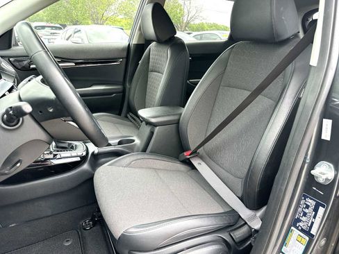 Used 2025 Kia Seltos S image 17