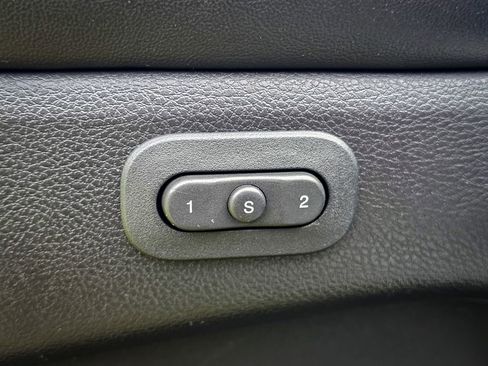 Used 2018 Jeep Grand Cherokee Limited AWD/4WD image 10