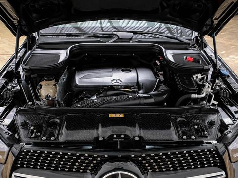 Used 2020 Mercedes-Benz GLE 350 w/ AMG Line Exterior image 45