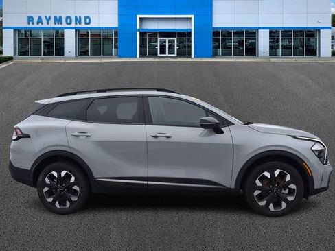 Used 2023 Kia Sportage X-Line w/ X-Line Premium Package image 2