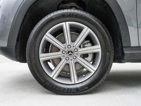 Used 2023 Mercedes-Benz GLS 450 4MATIC image 31