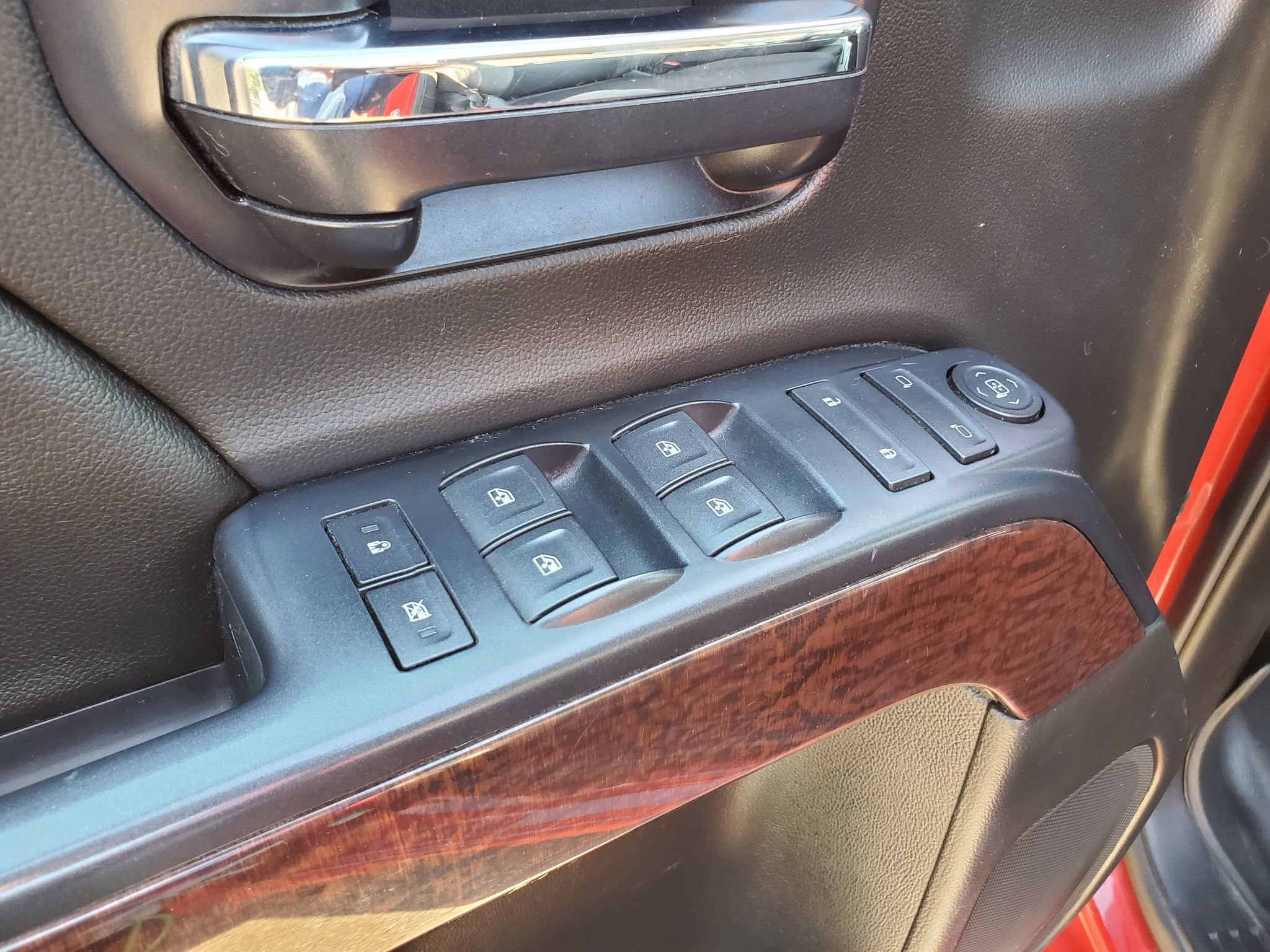 Used 2014 GMC Sierra 1500 SLE w/ SLE Value Package AWD/4WD image 14