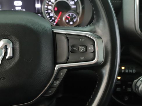 Used 2022 RAM 1500 Laramie AWD/4WD image 9