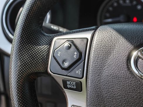 Used 2022 Toyota Tacoma SR5 RWD image 29