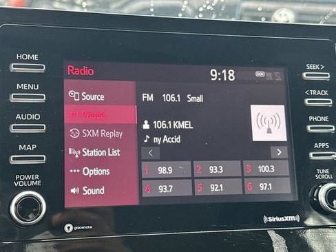 Used 2023 Toyota Camry SE image 19