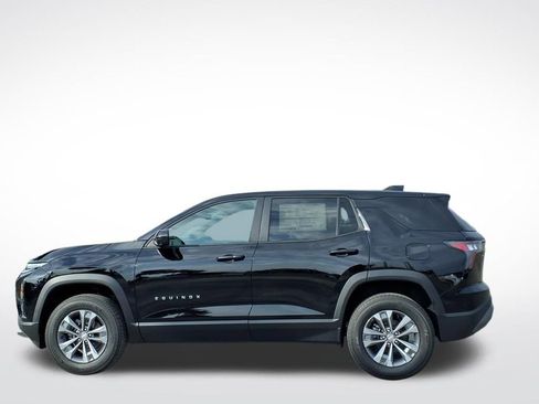New 2026 Chevrolet Equinox LT w/ Convenience Package II FWD image 7