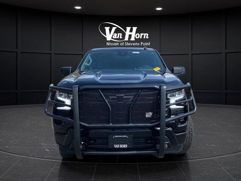 Used 2022 Chevrolet Silverado 1500 RST AWD/4WD image 2