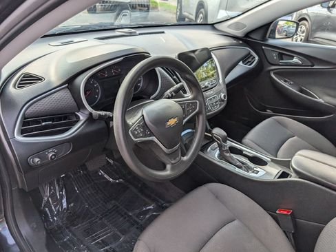 Used 2023 Chevrolet Malibu LT FWD image 12