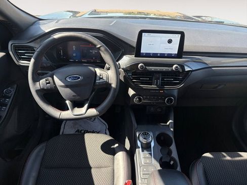 Used 2025 Ford Escape ST-Line AWD/4WD image 10