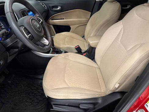 Used 2020 Jeep Compass Sport FWD image 17