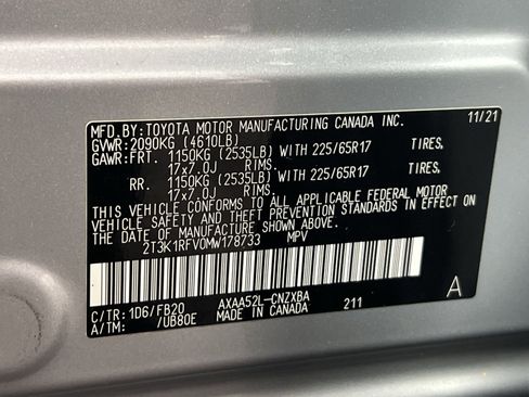 Used 2021 Toyota RAV4 LE image 28