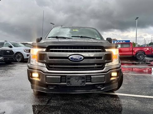 Used 2018 Ford F150 XLT w/ Equipment Group 302A Luxury AWD/4WD image 2