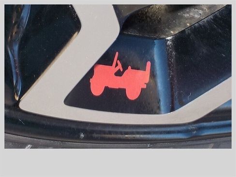 Used 2000 Jeep Cherokee Sport image 32