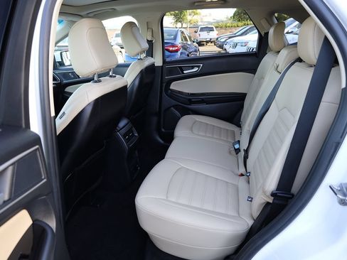 Used 2020 Ford Edge SEL w/ Convenience Package FWD image 11