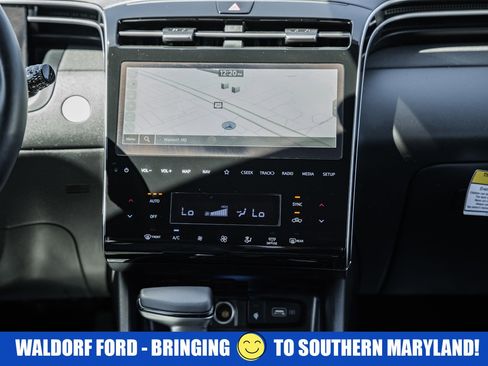 Used 2024 Hyundai Santa Cruz Limited AWD/4WD image 41