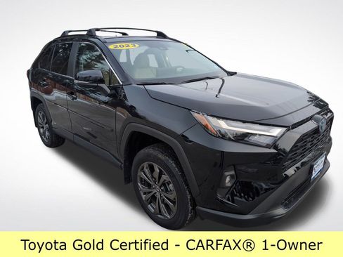 Certified 2023 Toyota RAV4 XLE Premium image 9